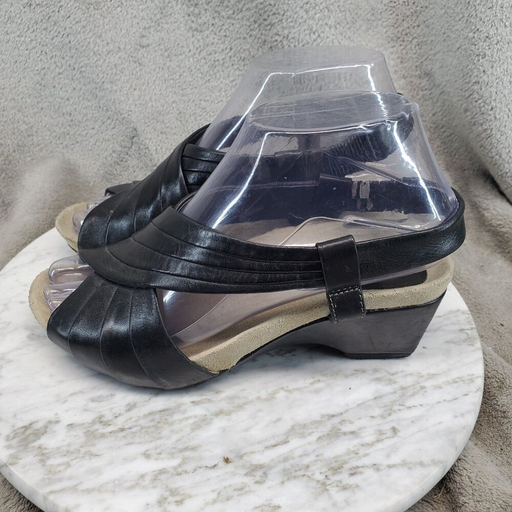 Earthies Shoes Womens Size 6 Black Leather Sonoma Wedge Sandals